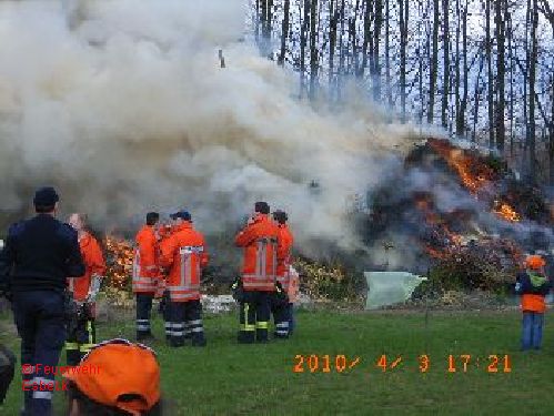 100403Osterfeuer2